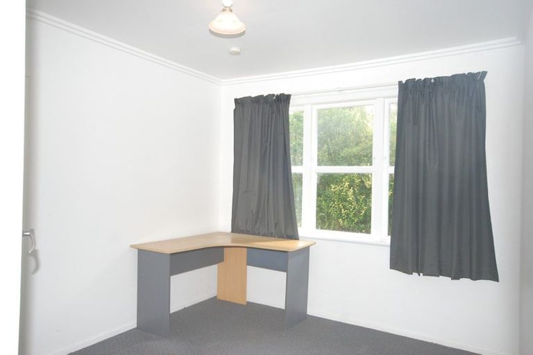 Photo of property in 9 Aronui Terrace, Kelston, Auckland, 0602