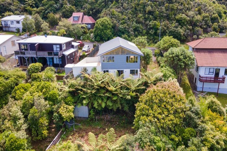 Photo of property in 79 Percy Dyett Drive, Karori, Wellington, 6012