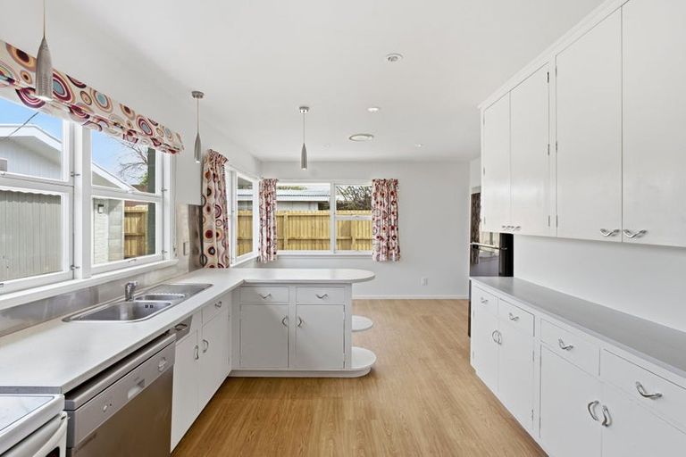 Photo of property in 28 Erica Street, Papanui, Christchurch, 8053