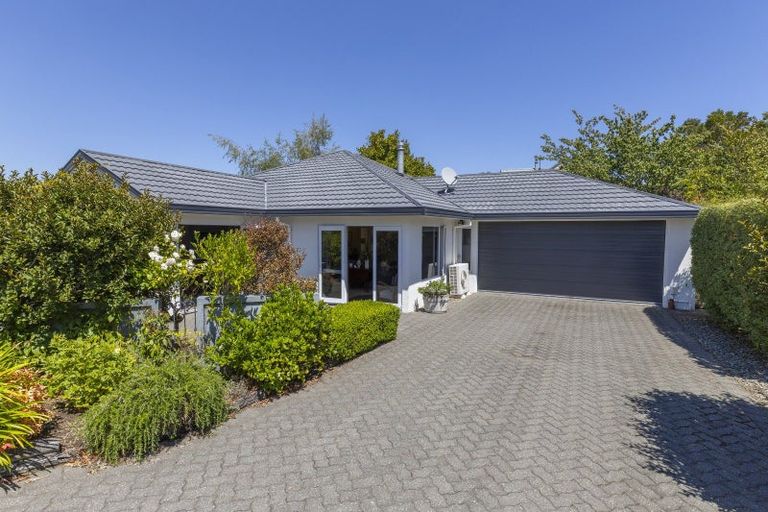 Photo of property in 2/14 Robinson Terrace, Rangatira Park, Taupo, 3330