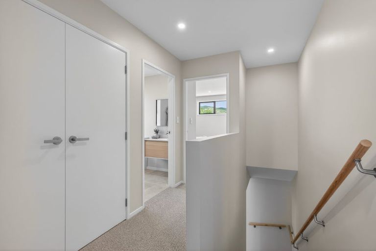 Photo of property in 12 Ngarara Road, Waikanae, 5036