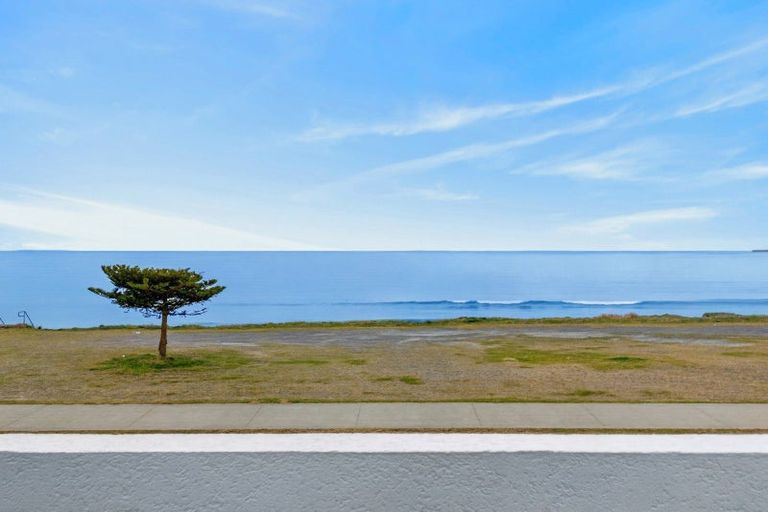 Photo of property in 34 The Esplanade, Westshore, Napier, 4110