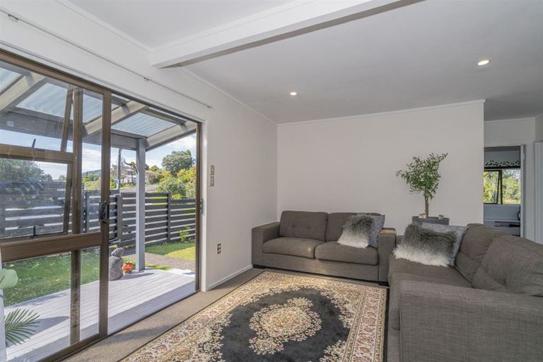 Photo of property in 2 Ridge Road, Tairua, 3508