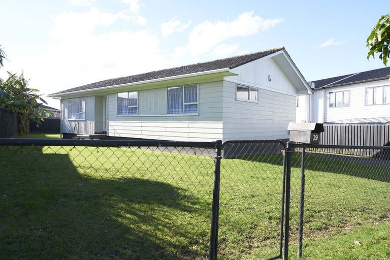 Photo of property in 39 Court Town Close, Mangere, Auckland, 2022