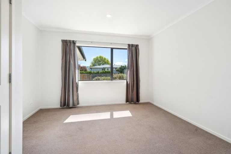 Photo of property in 12 Howard Street, Carterton, 5713