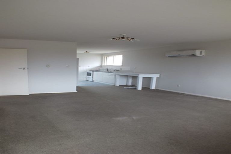 Photo of property in 3/6 Division Street, Riccarton, Christchurch, 8041