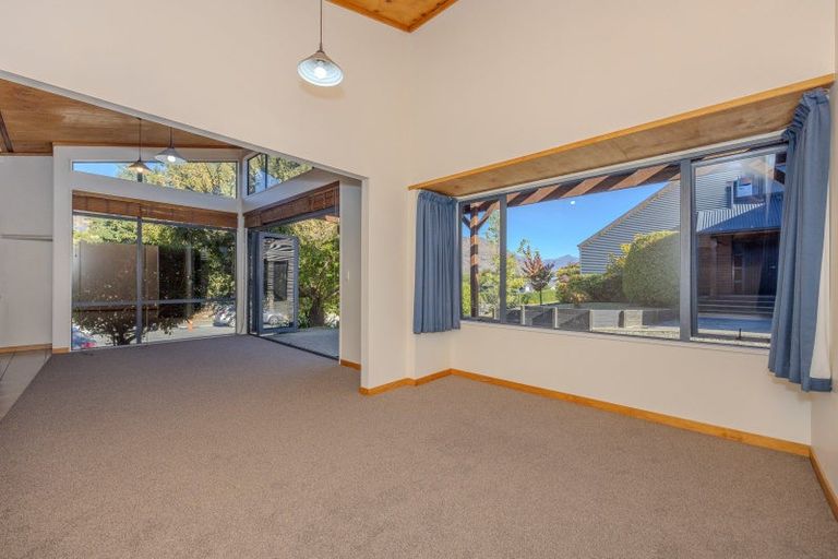 Photo of property in 137 Plantation Road, Wanaka, 9305