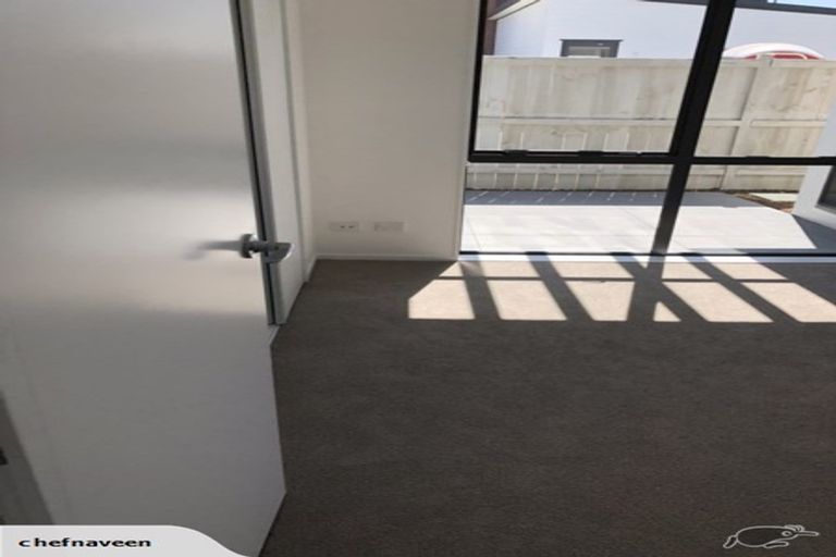 Photo of property in 33 Pepene Avenue, Takanini, 2112