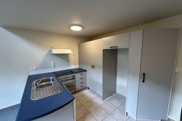 Photo of property in 4/89 Portage Road, New Lynn, Auckland, 0600