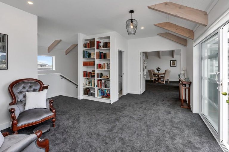 Photo of property in 13 Waitemata Drive, One Tree Point, 0118