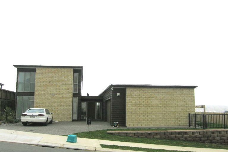 Photo of property in 18 Ashwood Street, Woodridge, Wellington, 6037