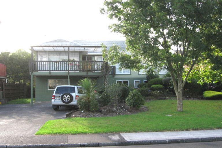 Photo of property in 70 Tiroroa Avenue, Te Atatu South, Auckland, 0610