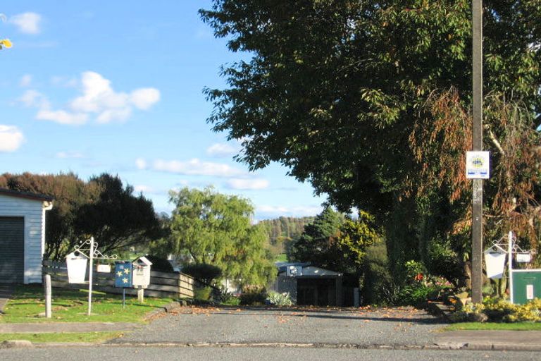 Photo of property in 16 Wavell Place, Putaruru, 3411