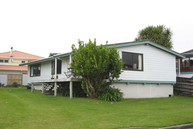 Photo of property in 3 Mallinder Place, Oakura, 4314