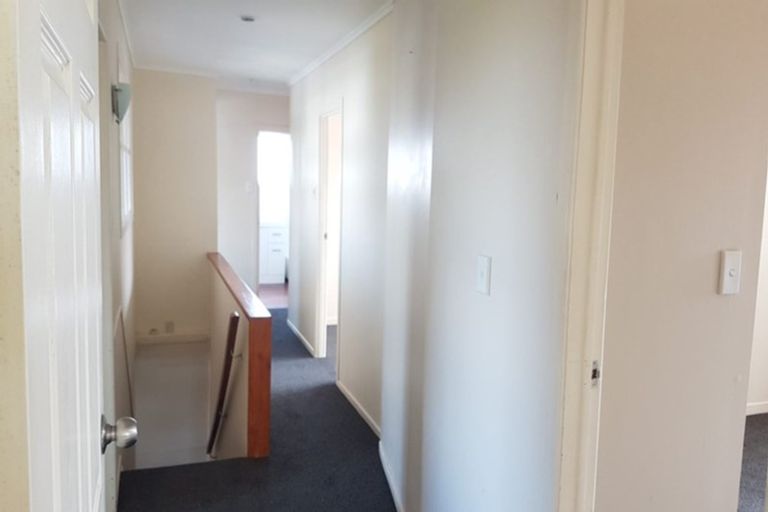 Photo of property in 204 East Coast Road, Forrest Hill, Auckland, 0620