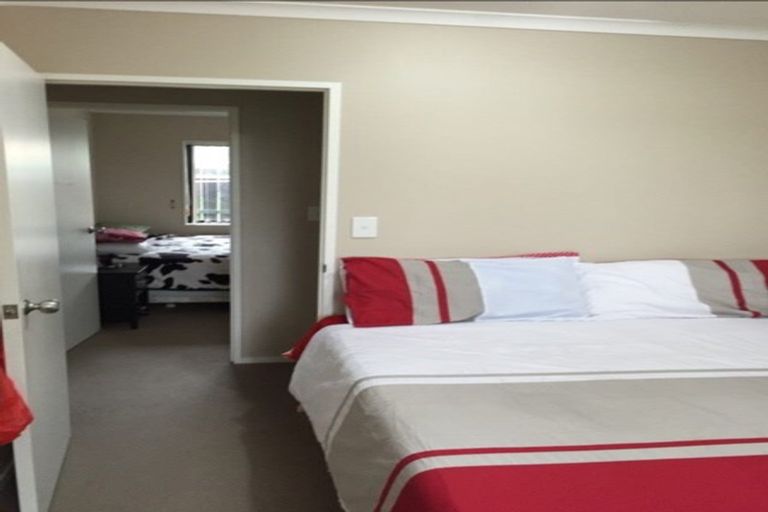 Photo of property in 18a Nicola Place, Mangere, Auckland, 2022