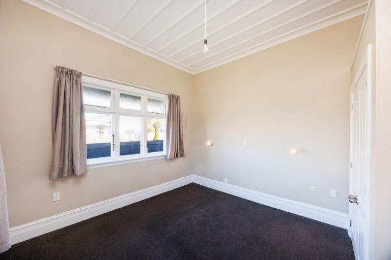 Photo of property in 16 Queen Street, Feilding, 4702