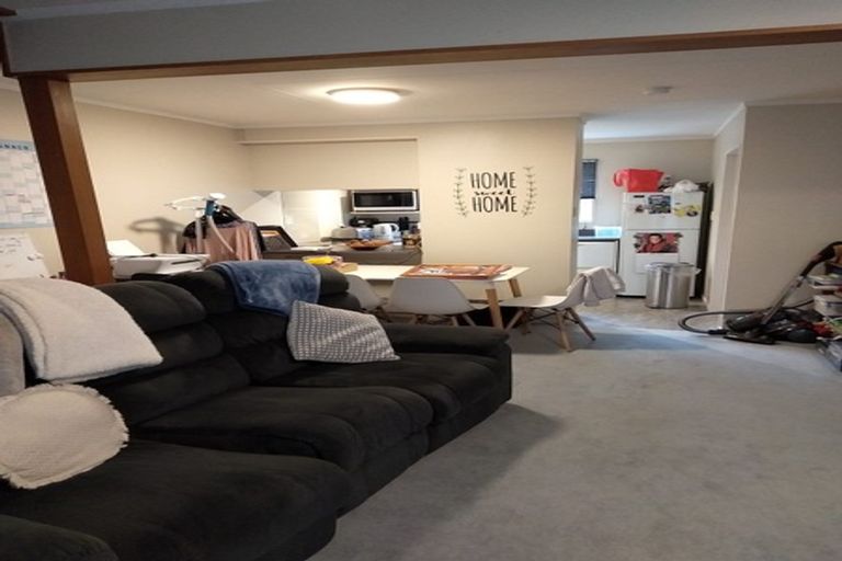 Photo of property in 6/29 Main Road, Tawa, Wellington, 5028