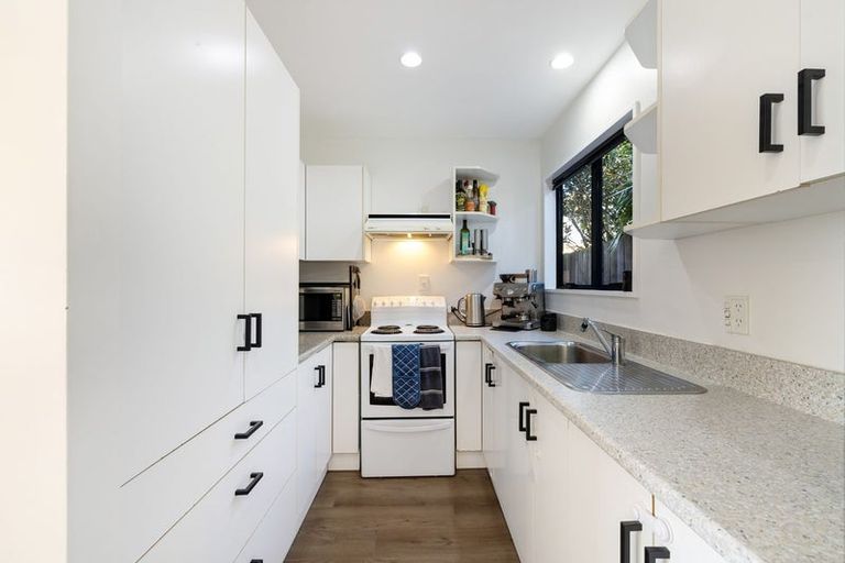 Photo of property in 2/66 Clare Road, St Albans, Christchurch, 8014