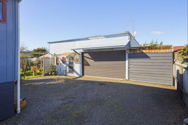 Photo of property in 5 Te Whena Street, Otaki Beach, Otaki, 5512