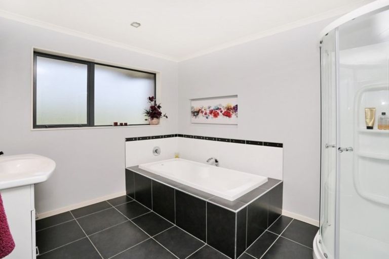 Photo of property in 47 Oteramika Road, Rockdale, Invercargill, 9812