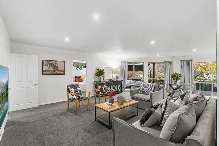 Photo of property in 11 Gilders Grove, Heathcote Valley, Christchurch, 8022