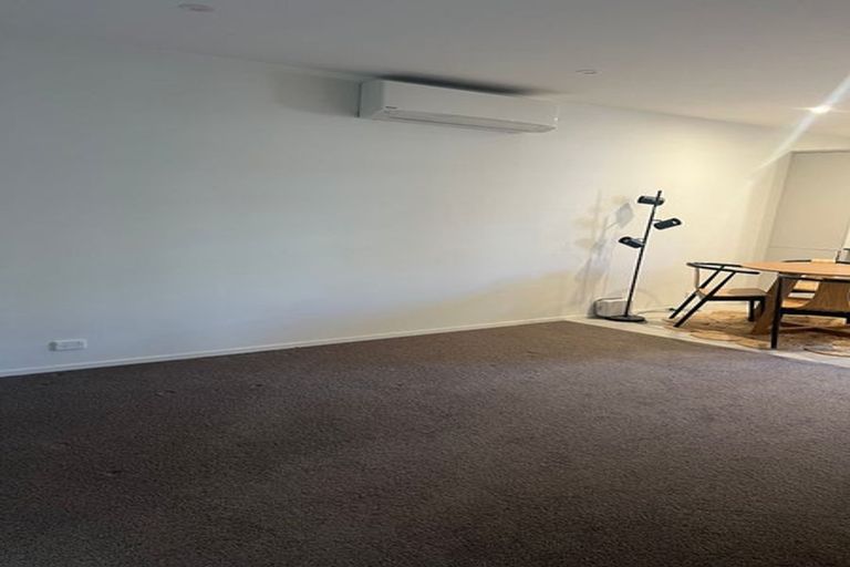Photo of property in 10 Paterae Lane, Flat Bush, Auckland, 2019