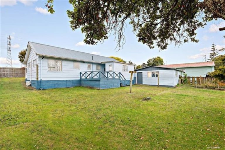 Photo of property in 52 Shifnal Drive, Randwick Park, Auckland, 2105