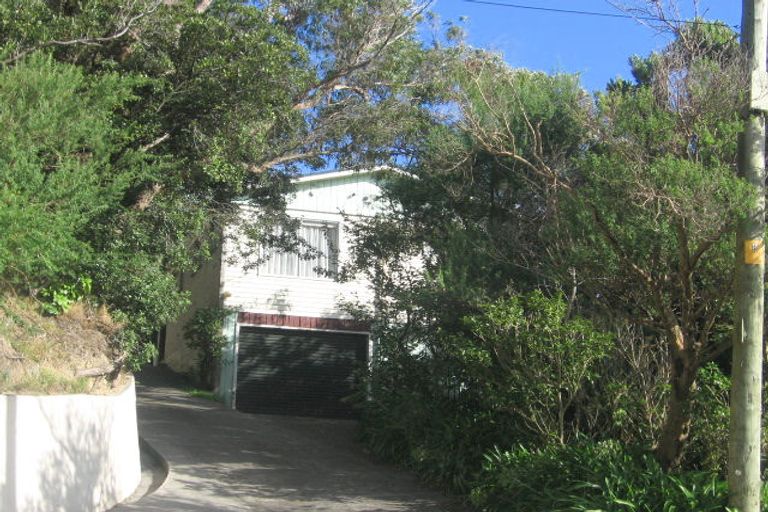 Photo of property in 6 Nikau Road, Point Howard, Lower Hutt, 5013