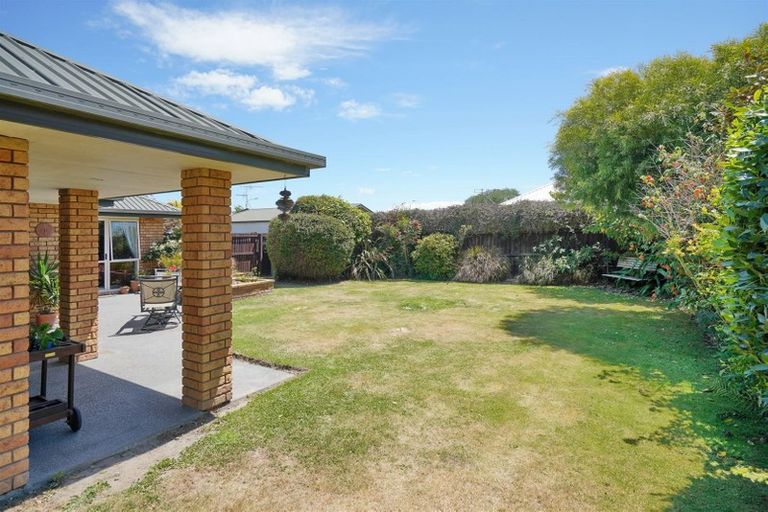 Photo of property in 34 Shenley Drive, Belfast, Christchurch, 8051