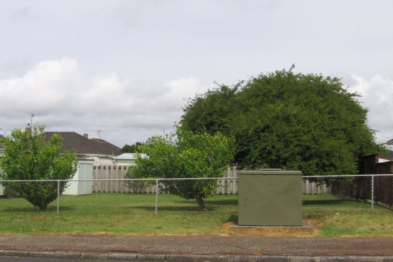 Photo of property in 1 Runa Place, Mount Wellington, Auckland, 1062