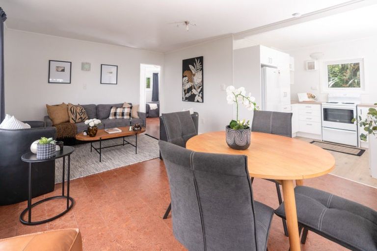 Photo of property in 2/72 Homebush Road, Khandallah, Wellington, 6035