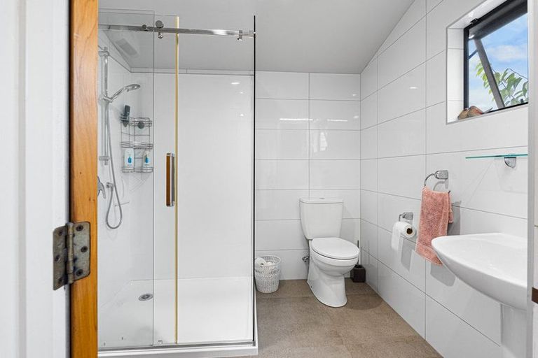 Photo of property in 20b Broadview Road, Opua, 0200