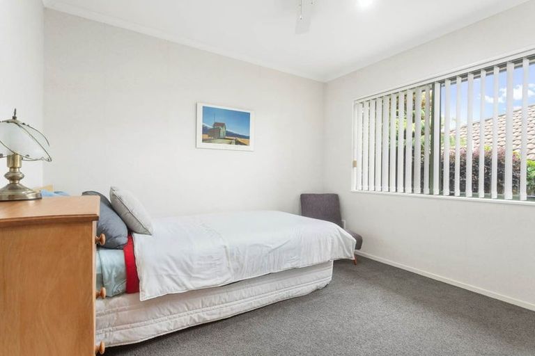 Photo of property in 23 Highfields Terrace, Henderson, Auckland, 0612