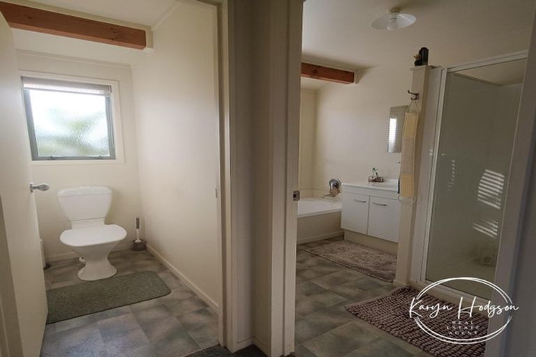 Photo of property in 7 Te Opi Road East, Whakapirau, Maungaturoto, 0583