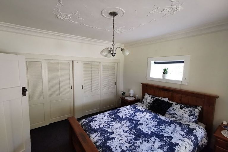 Photo of property in 85 Cambridge Terrace, Waterloo, Lower Hutt, 5011