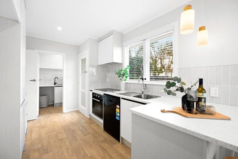 Photo of property in 10 Rosalind Street, Deanwell, Hamilton, 3206