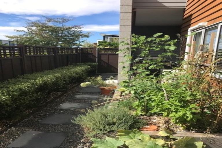 Photo of property in 52 Buckley Avenue, Hobsonville, Auckland, 0616