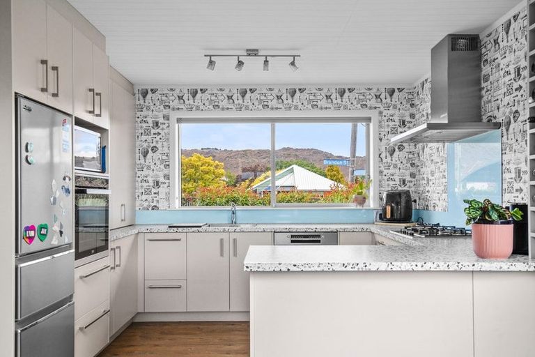 Photo of property in 1 Royal Terrace, Alexandra, 9320