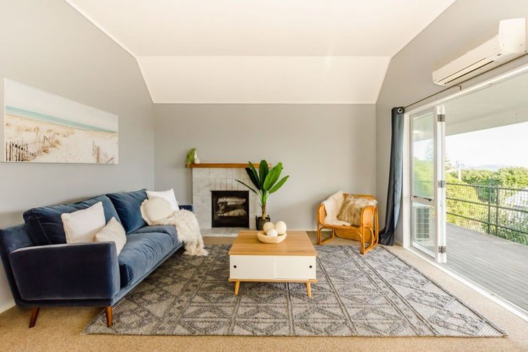 Photo of property in 18 Kohutuhutu Road, Raumati Beach, Paraparaumu, 5032