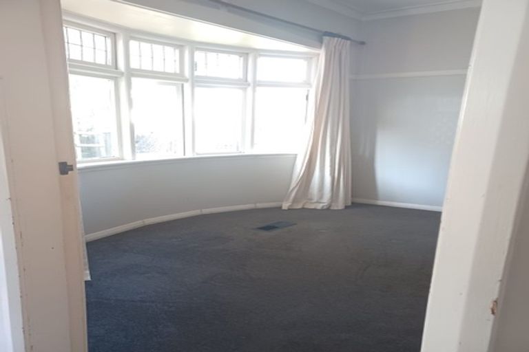 Photo of property in 106 Brougham Street, Mount Victoria, Wellington, 6011
