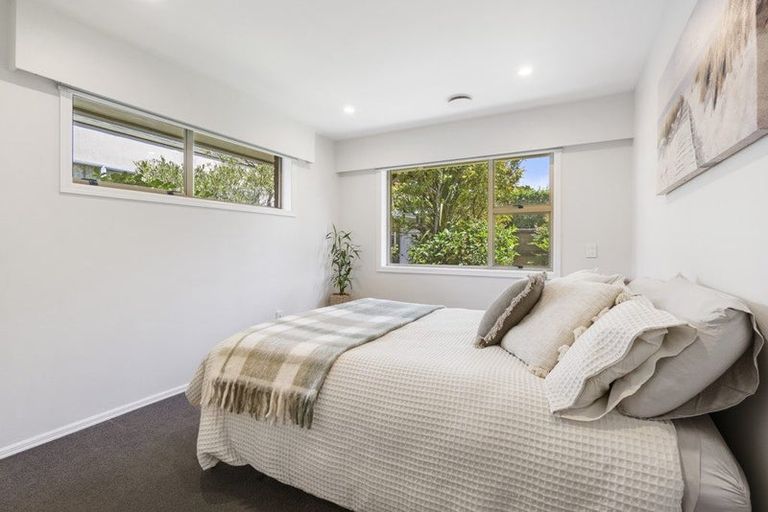 Photo of property in 2/54 Heretaunga Square, Silverstream, Upper Hutt, 5019