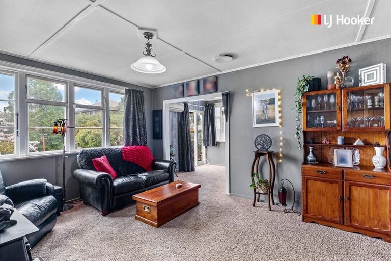 Photo of property in 10 Burgess Street, Green Island, Dunedin, 9018