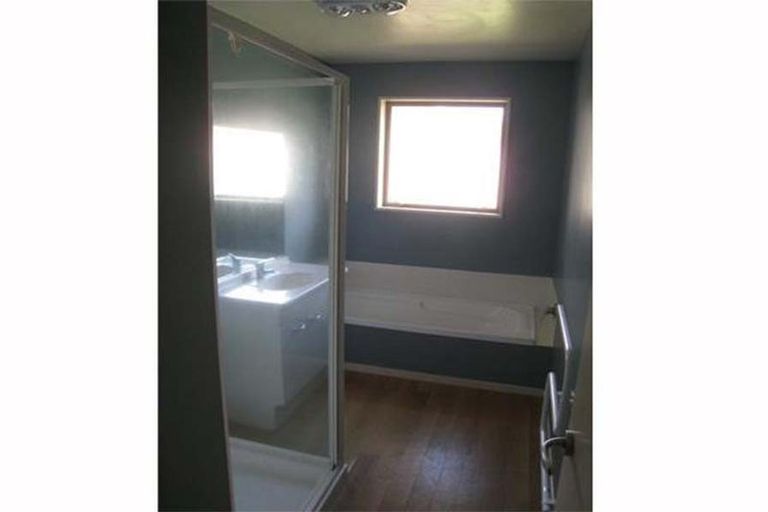 Photo of property in 16 Lindores Street, Addington, Christchurch, 8024