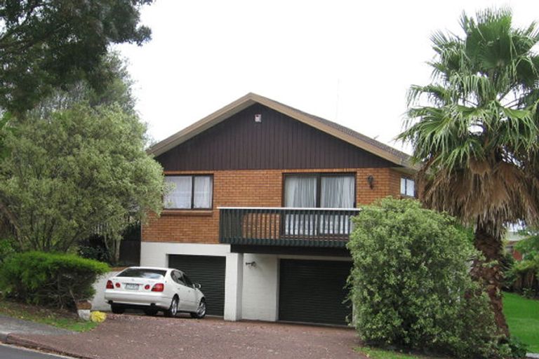 Photo of property in 4 Sturm Avenue, Massey, Auckland, 0614