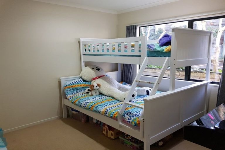 Photo of property in 13a View Road, Titahi Bay, Porirua, 5022