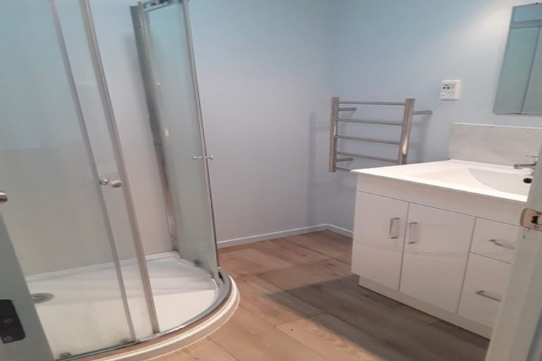 Photo of property in 4/174 Birkdale Road, Birkdale, Auckland, 0626