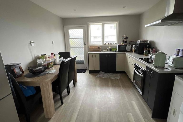 Photo of property in 2/72 Geraldine Street, Edgeware, Christchurch, 8013