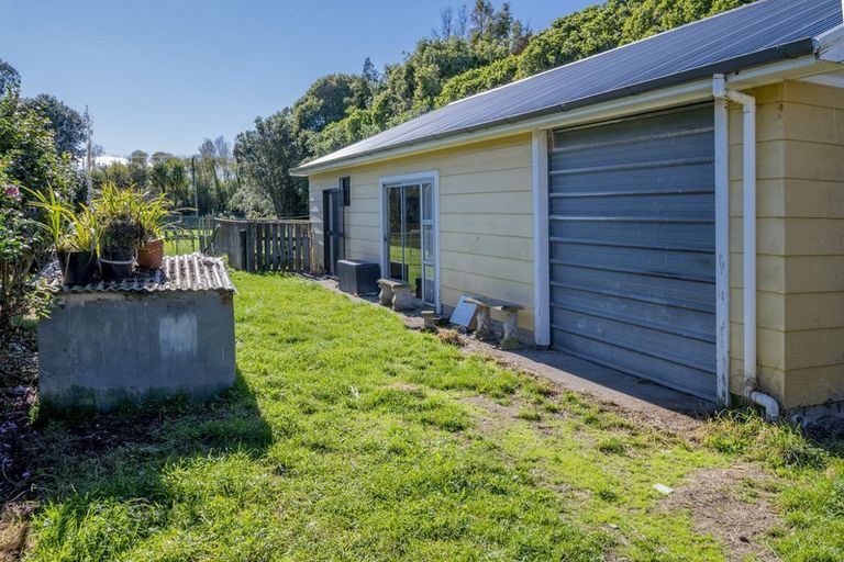 Photo of property in 57 Waitohu Valley Road, Otaki, 5512