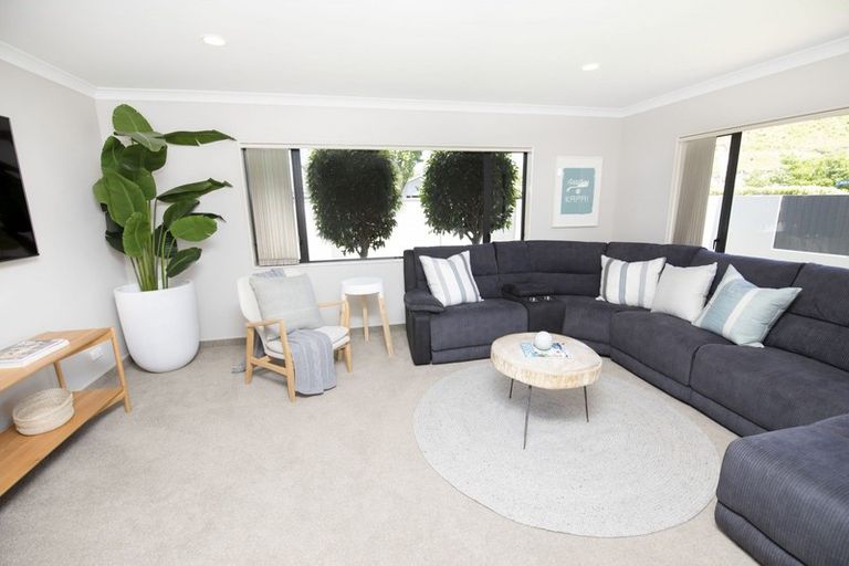 Photo of property in 9 Pinotage Drive, Greenmeadows, Napier, 4112